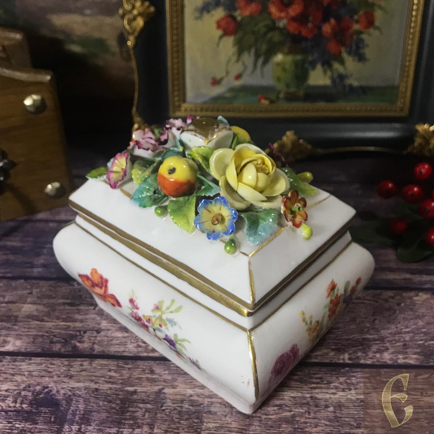 Шкатулочка Sitzendorf — изображение 4