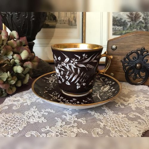 Старинная чайная пара