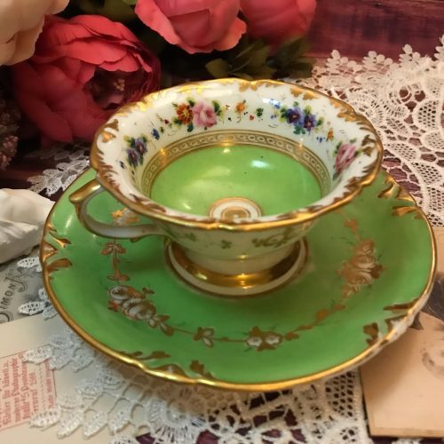 Старинная чашка