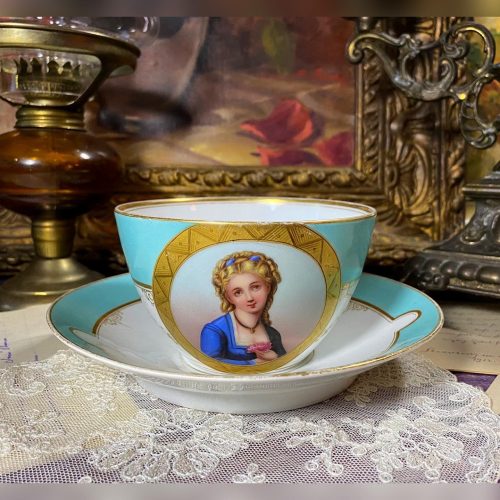Старинная чайная пара